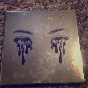 Holiday palette kylie Jenner